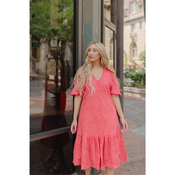 ✨AMORA RED EYELET EMBROIDERED MIDI DRESS✨ - Picture 7 of 10